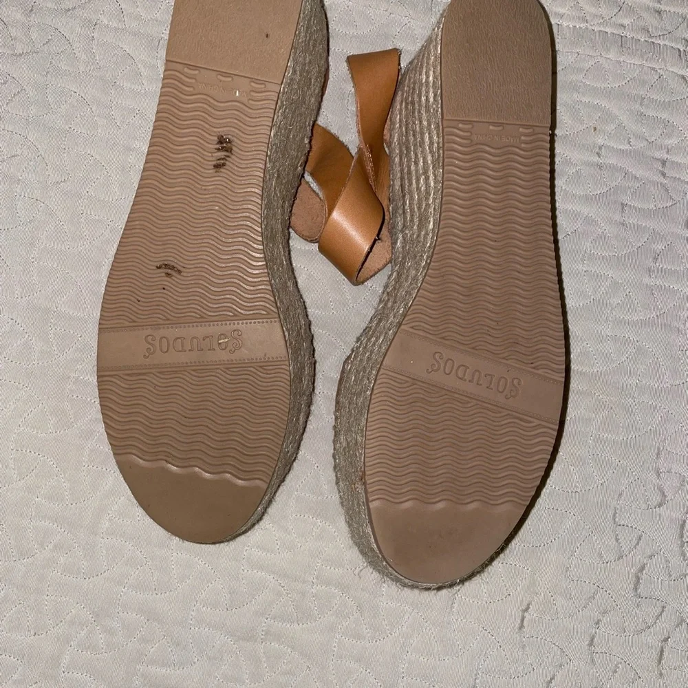 L🌴SOLUDOS🌴TAN LEATHER FLATFORM SANDALS